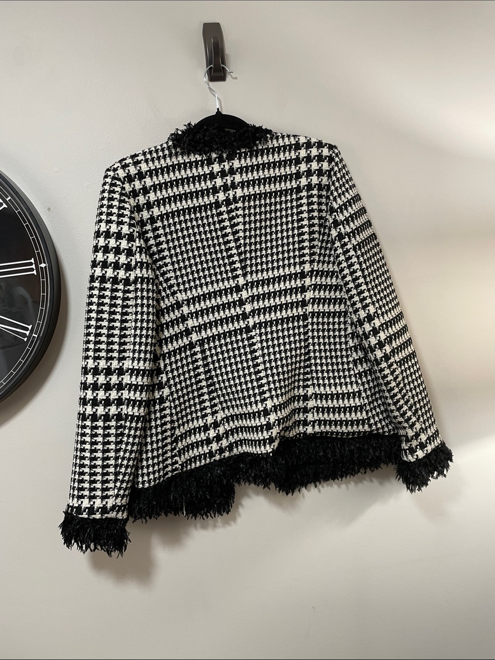 Imperial Black & White Houndstooth Fringe Tweed Blazer - Picture 11 of 17